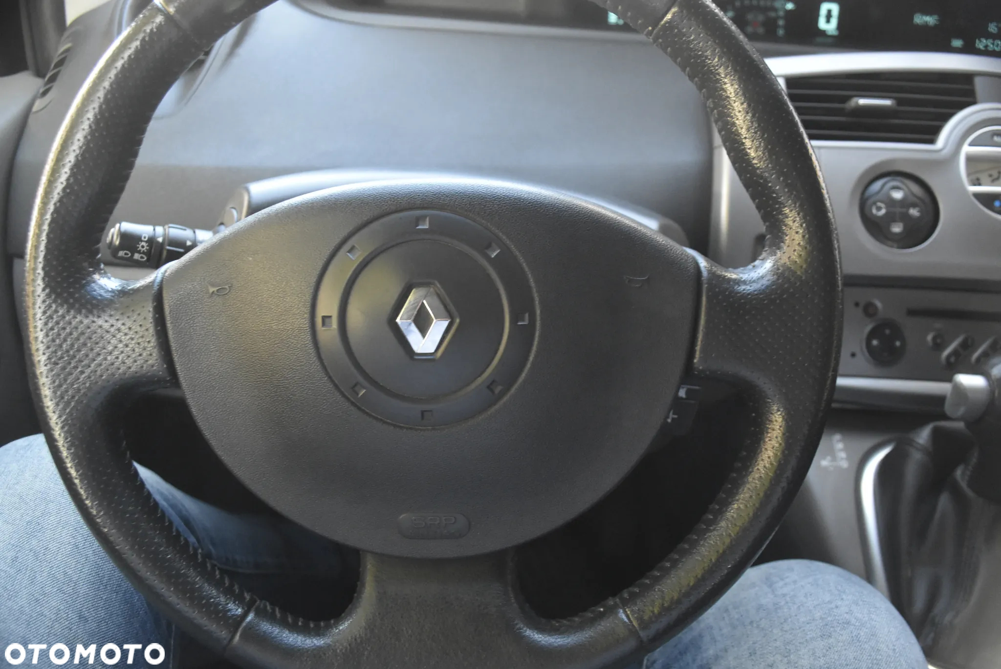 Renault Scenic 1.6 16V Authentique Exception - 17