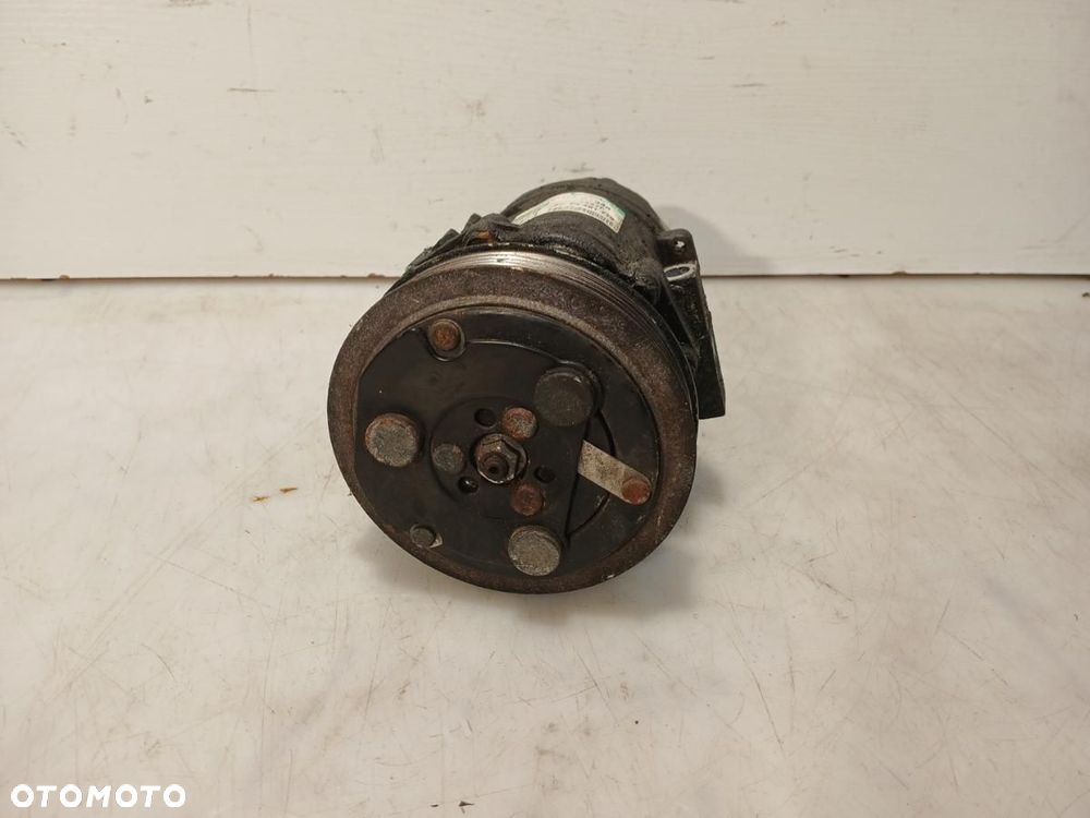 KOMPRESOR SPRĘŻARKA KLIMATYZACJI OPEL CORSA C TIGRA B 1.2 24461719 - 2