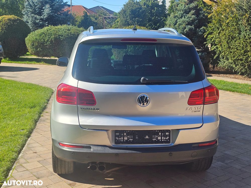 Volkswagen Tiguan 2.0 TDI 4Motion DSG Sport & Style - 8