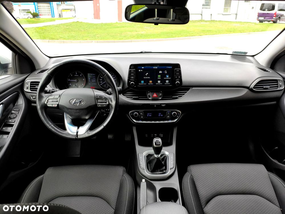 Hyundai i30 1.6 D Comfort - 18