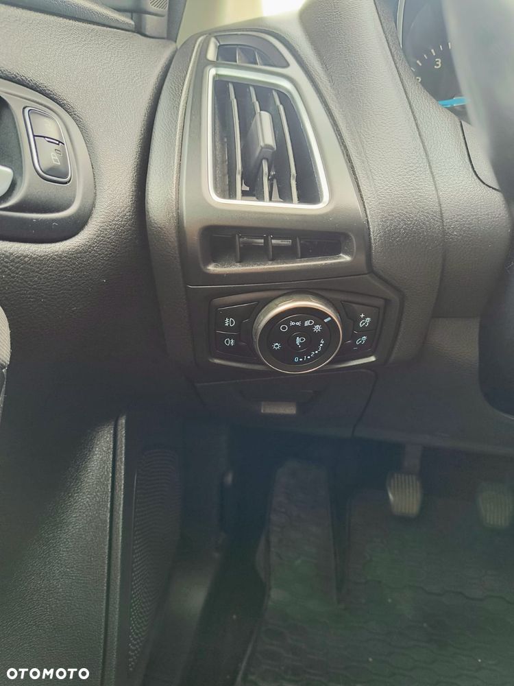 Ford Focus - 15