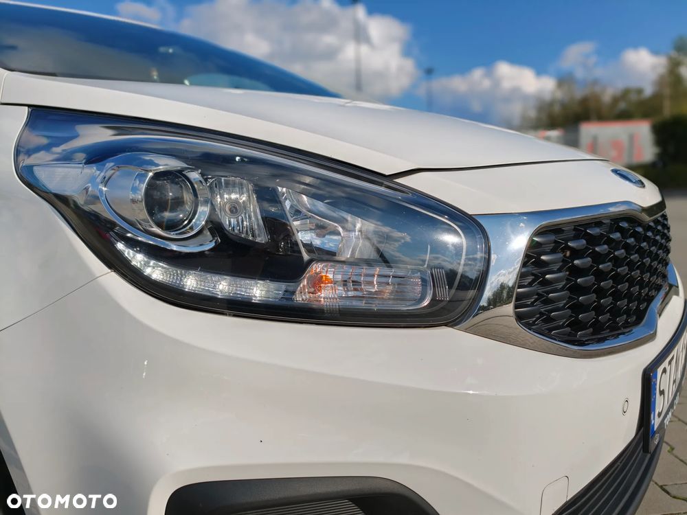Kia Carens 1.6 GDI Dream-Team Edition - 12