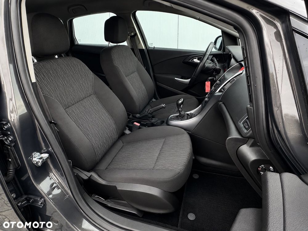 Opel Astra 1.4 Turbo Innovation - 13