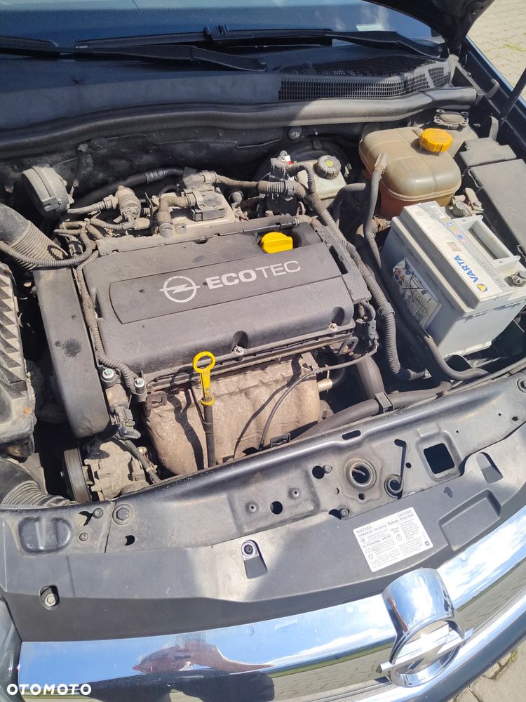 Opel Astra 1.6 - 10