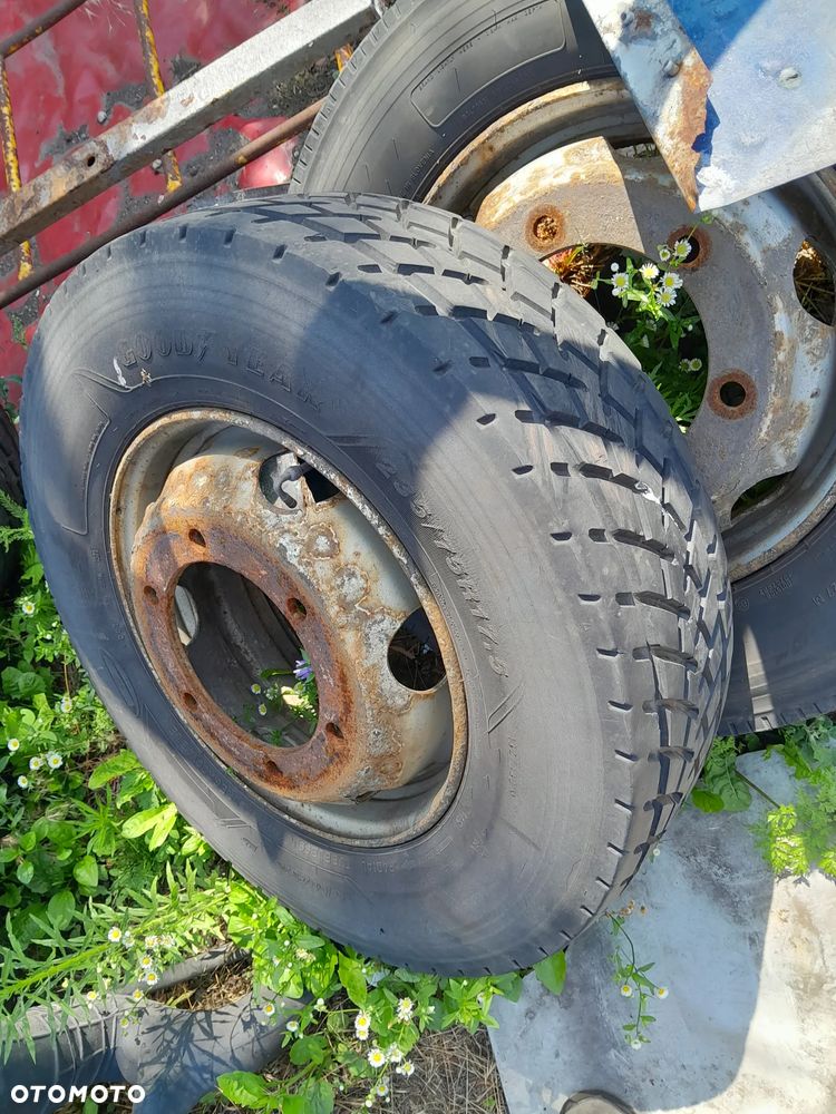 KOLA -FELGI MAN -MERCEDES- IVECO  17.5 CALA X 235X70 - 1