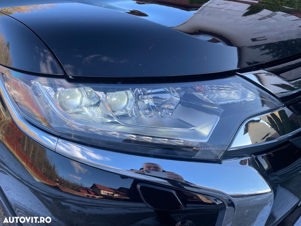 Mitsubishi Outlander - 17