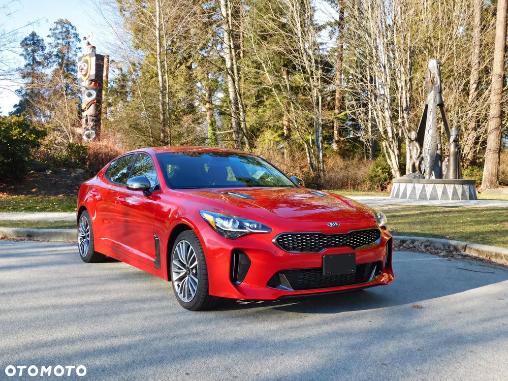 Kia Stinger - 3