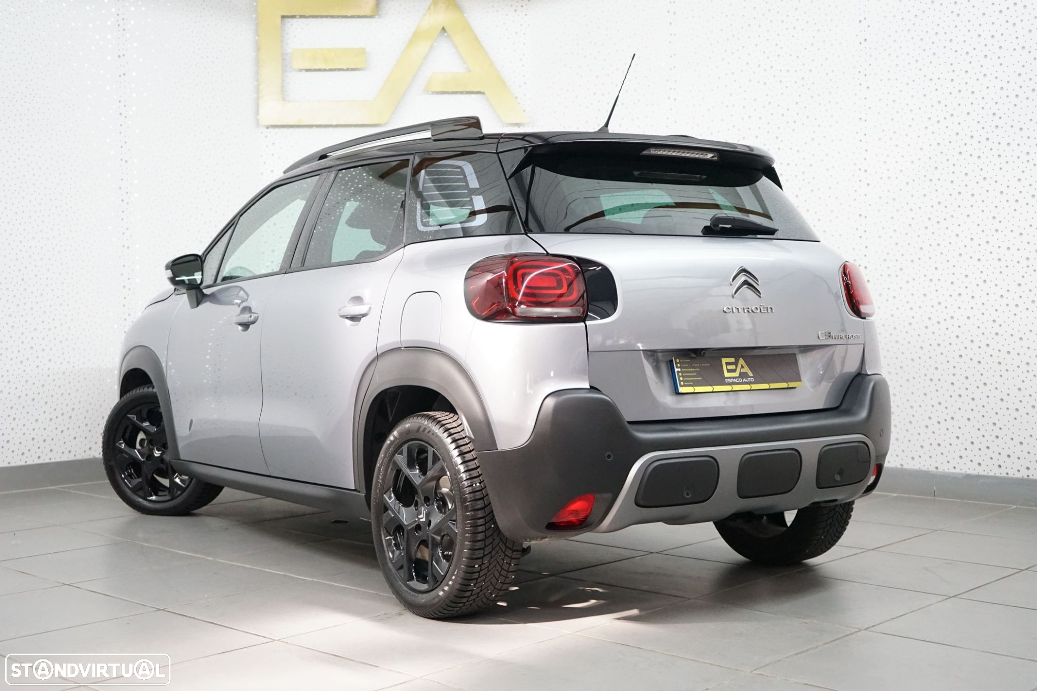Citroën C3 Aircross 1.2 PureTech Shine - 4