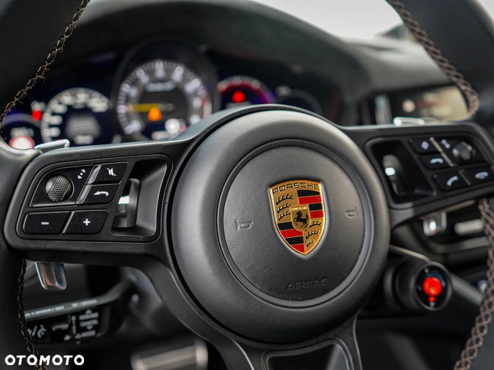 Porsche Cayenne Turbo GT - 19