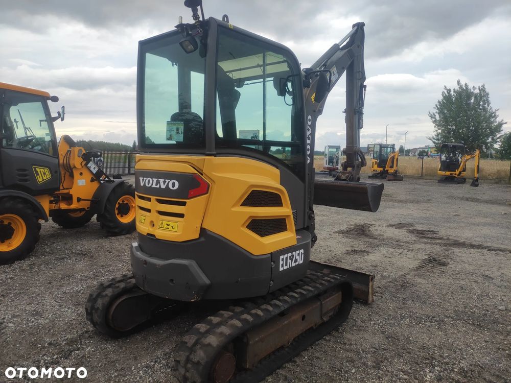 Volvo ECR 25 D  Kubota CAT Yanmar Takeuchi Neuson Wacer - 19