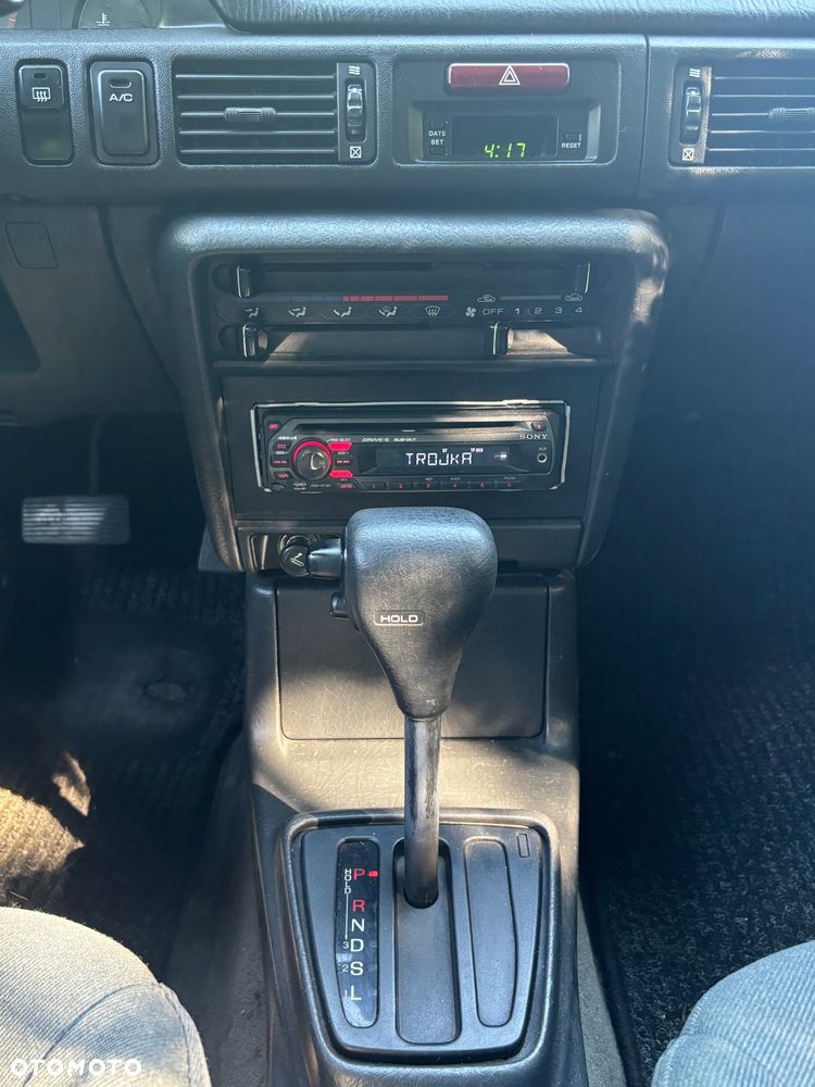 Mazda 323 1.6i GLX - 5