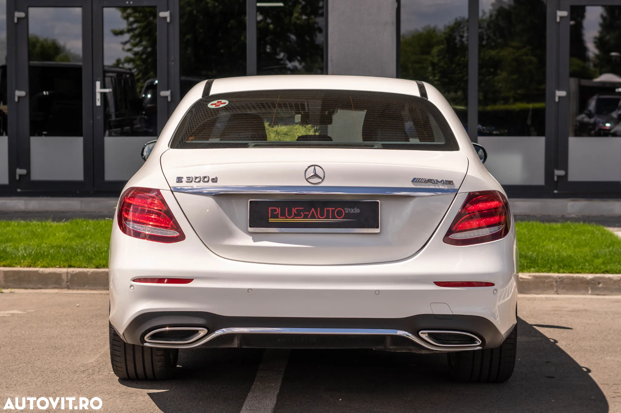 Mercedes-Benz E 300 d Aut. - 31