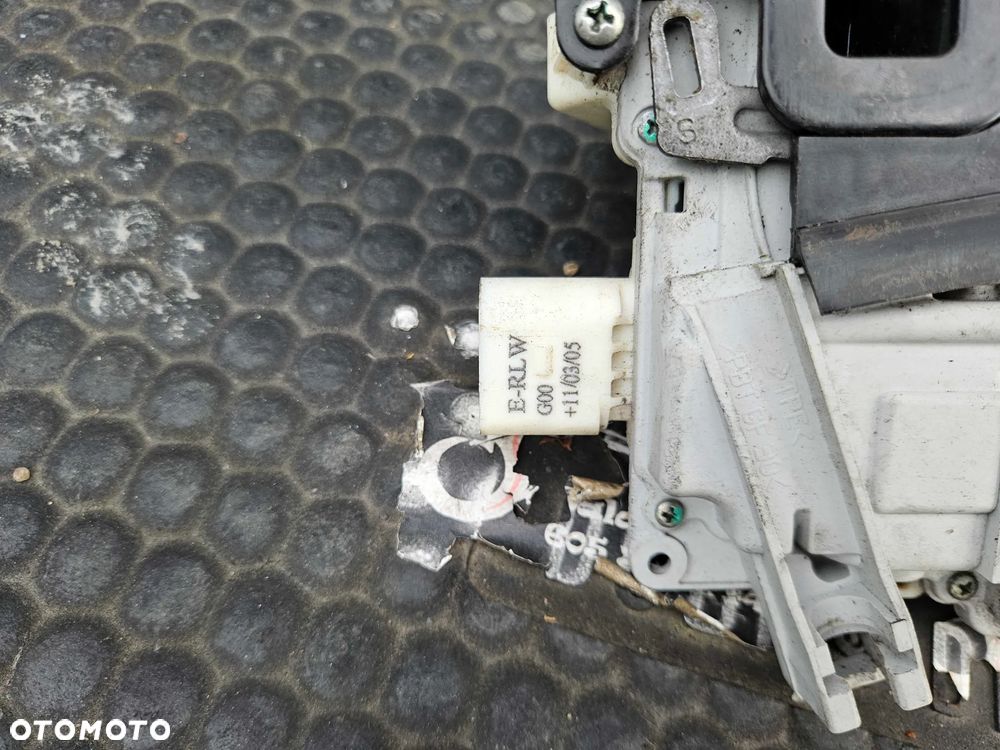 Zamek 7 8 Pin Zamki Drzwi 4F0839015 4F0839016 Tyl Tylny Prawy Lewy Audi A6 C6 A3 8P Sedan Kombi - 11