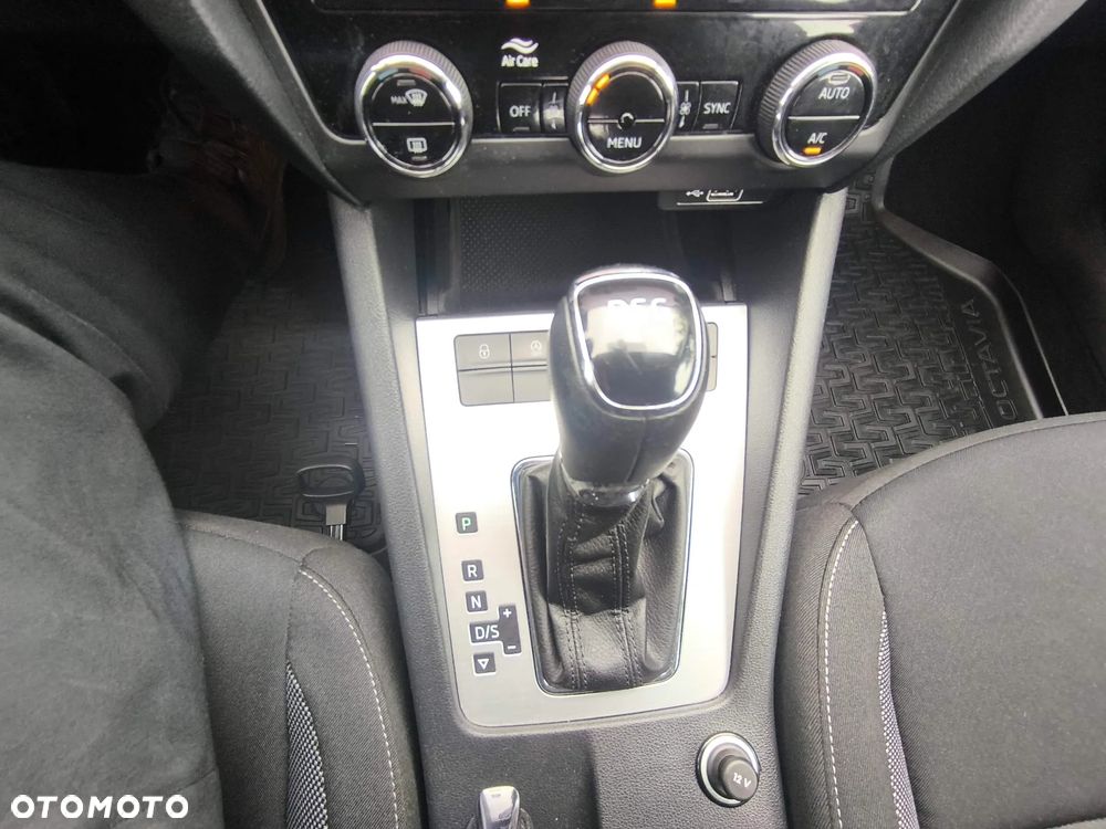 Skoda Octavia 1.6 TDI Ambition DSG - 17