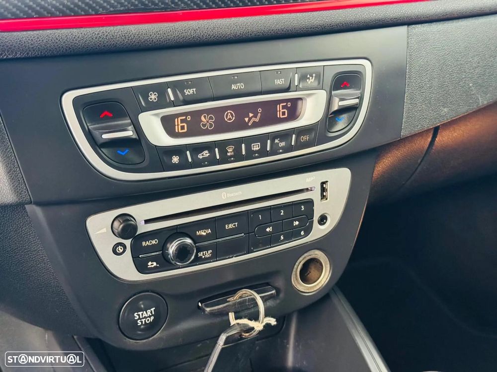 Renault Mégane Coupe 1.5 dCi GT Line - 28