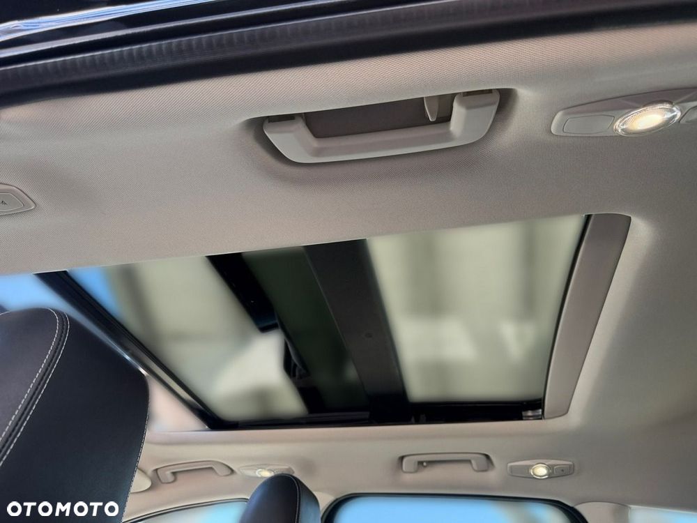 Ford Kuga - 25