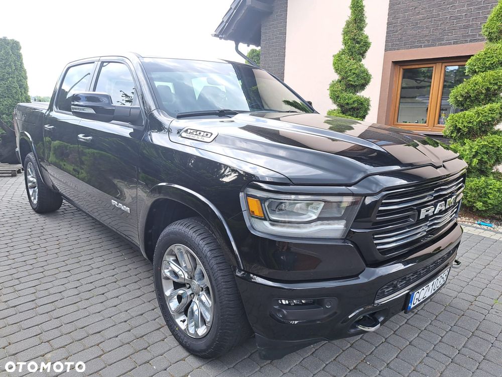 RAM 1500 5.7 Crew Cab Laramie - 4