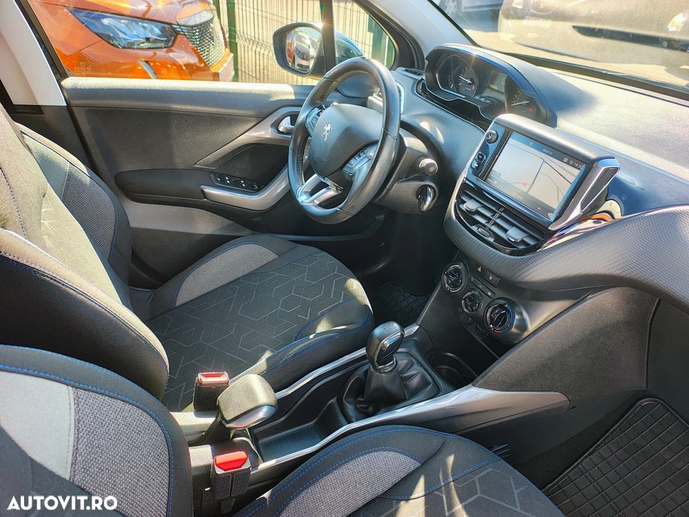 Peugeot 2008 PureTech 110 Stop&Start Urban Move - 6
