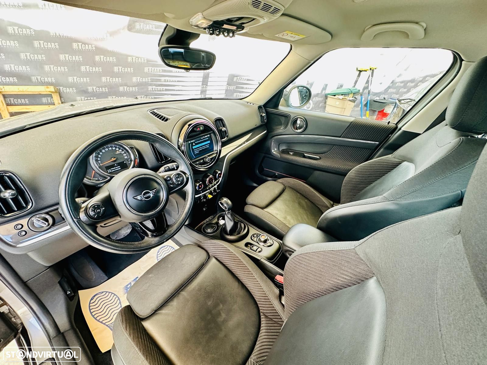 MINI Countryman Cooper SE ALL4 Auto - 17