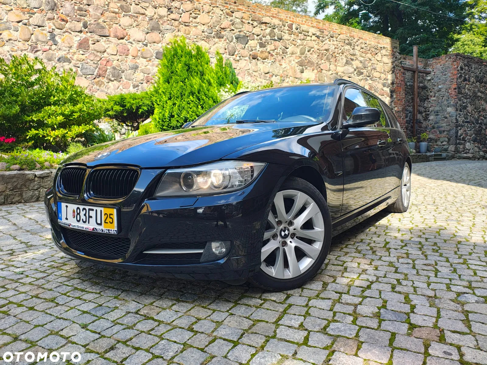 BMW Seria 3 318i Touring - 23