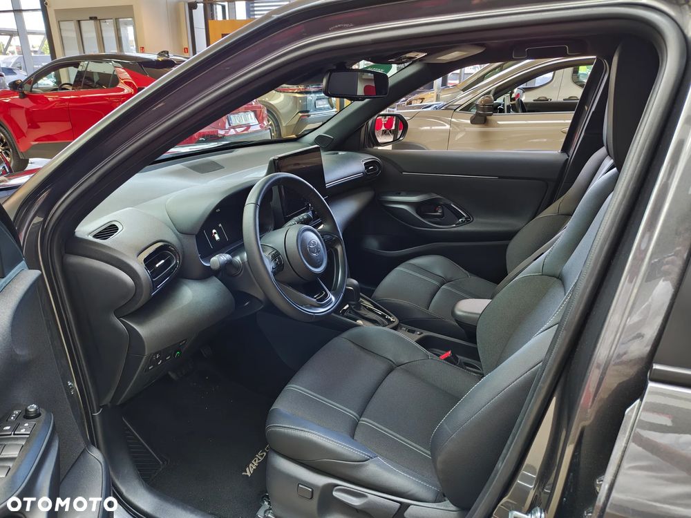 Toyota Yaris Cross Hybrid 1.5 Executive - 5