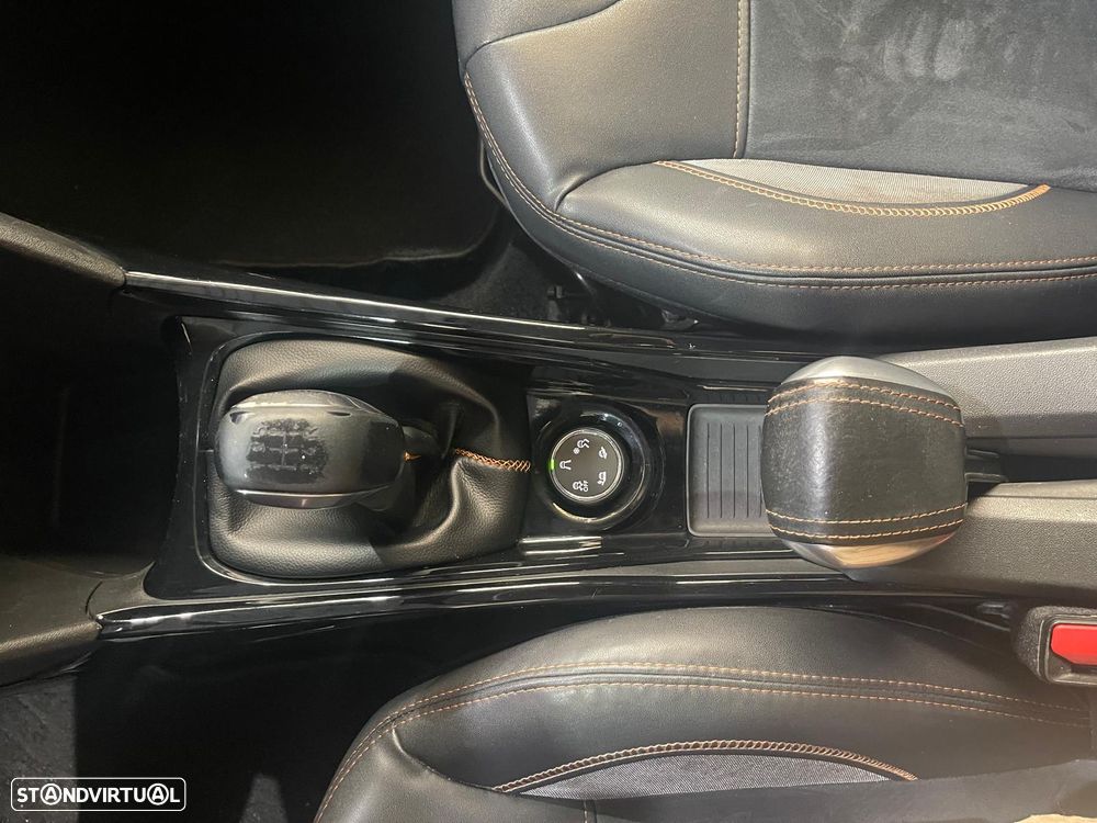 Peugeot 2008 PureTech 110 Stop&Start Crossway - 37