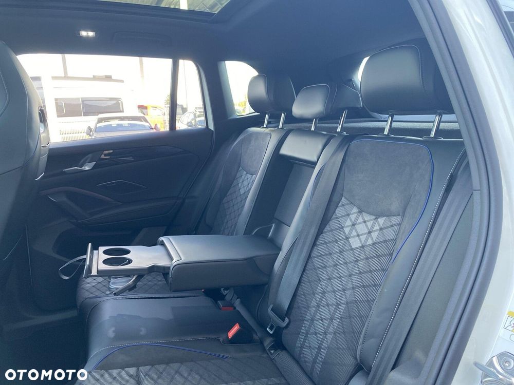 Volkswagen Tiguan - 16