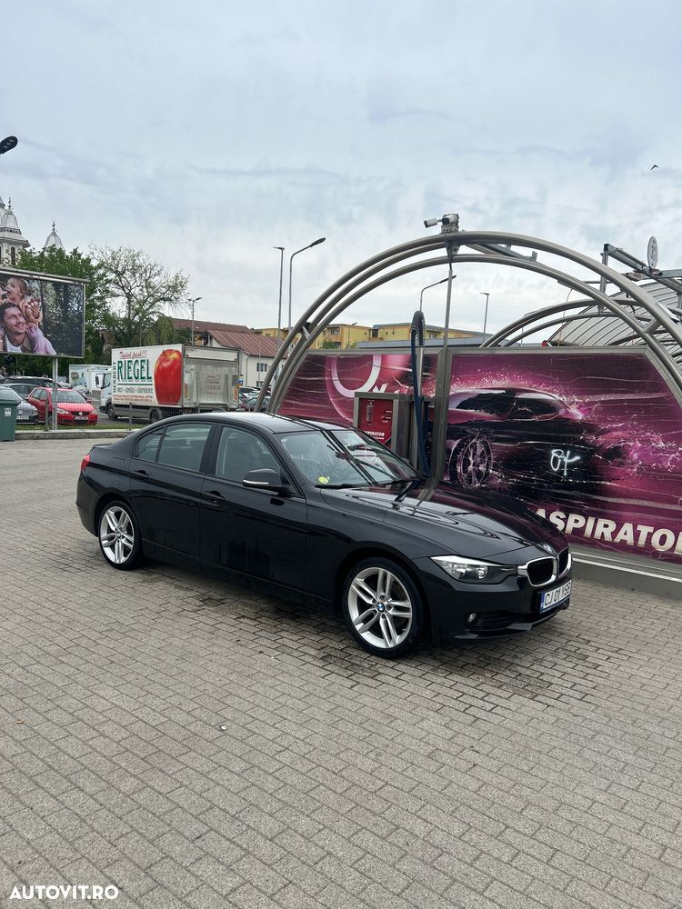 BMW Seria 3 318d - 3