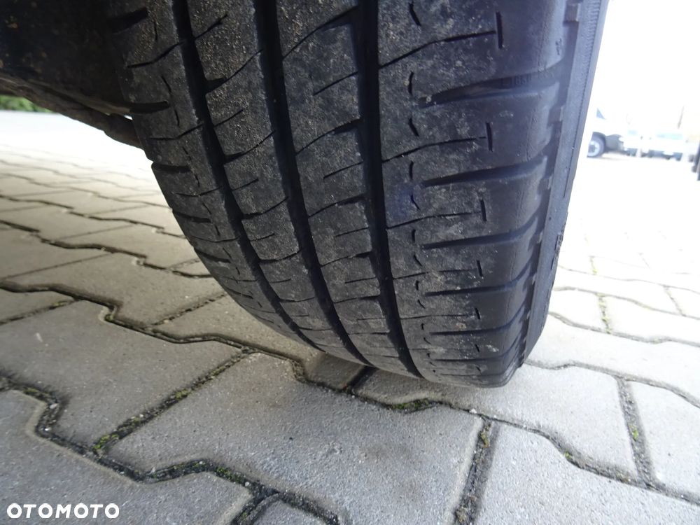 Renault Trafic 2,0 DCI 175tys km Furgon - 10