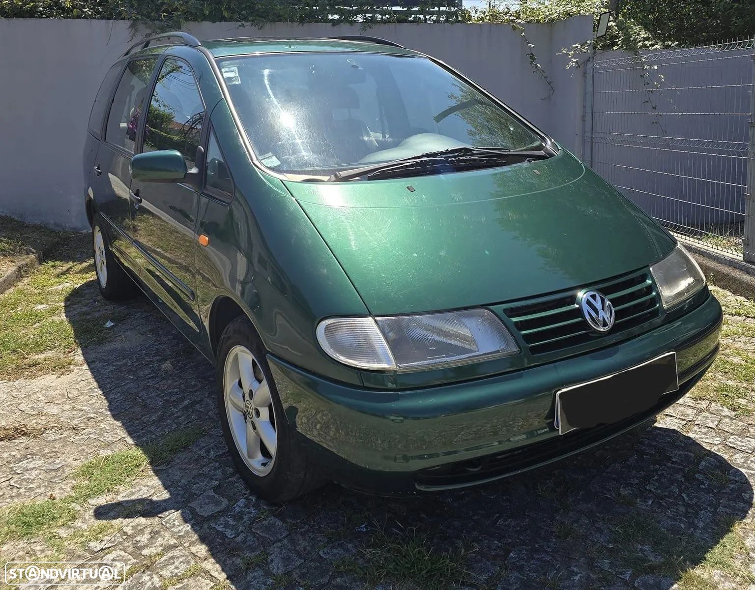 VW Sharan 1.9 TDi Confortline 7L - 1