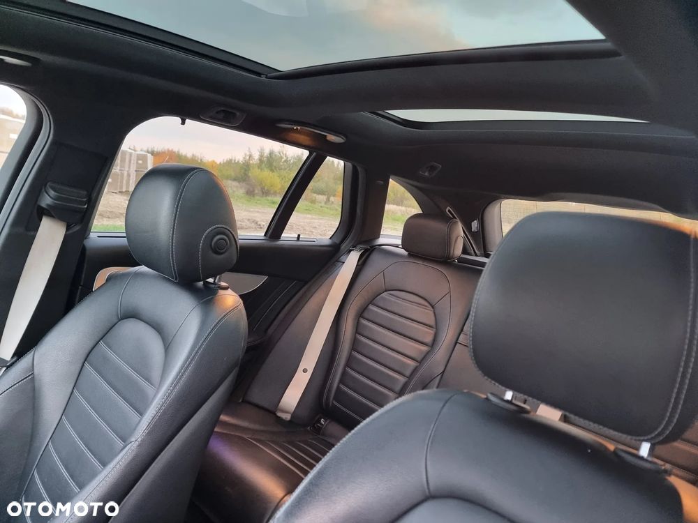 Mercedes-Benz Klasa C 200 d T 9G-TRONIC AMG Line - 14
