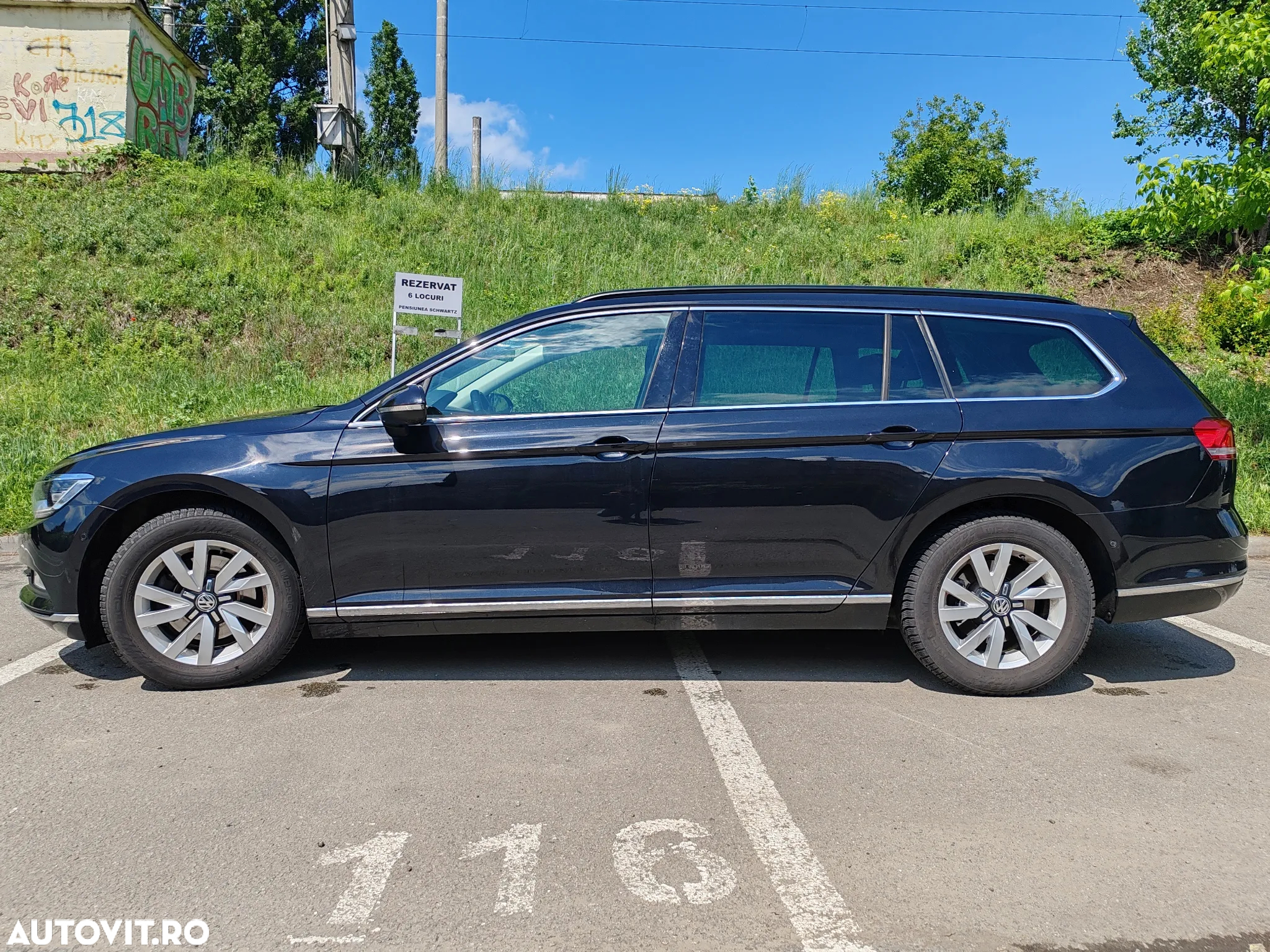 Volkswagen Passat Variant 2.0 TDI DSG Highline - 2