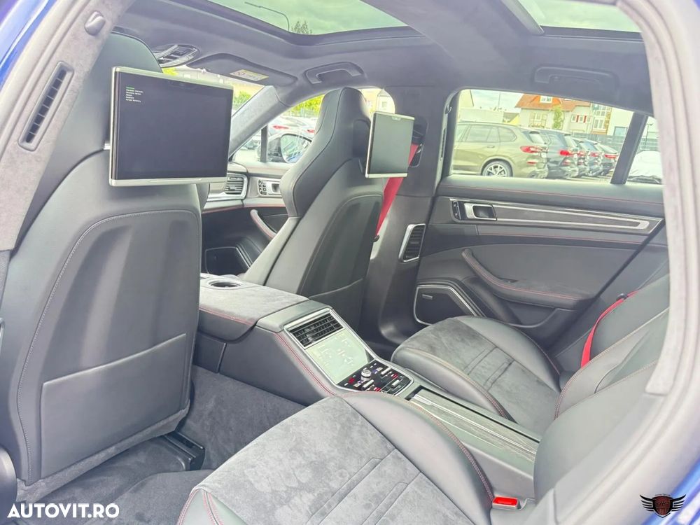 Porsche Panamera GTS - 25