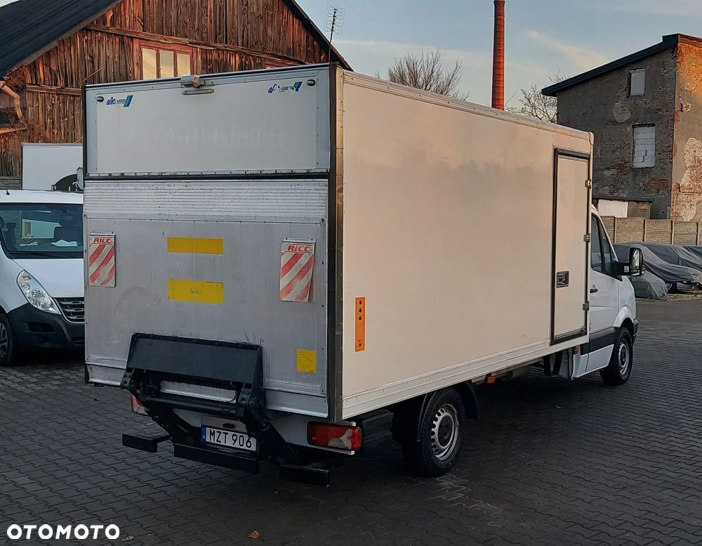 Mercedes-Benz SPRINTER - 5