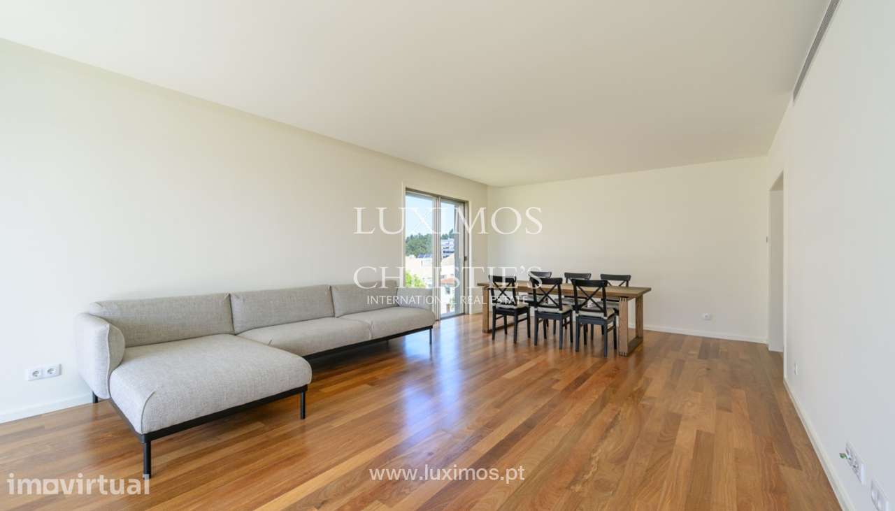 Apartamento T3 com varanda nos Pinhais da Foz no Porto - Grande imagem: 4/26