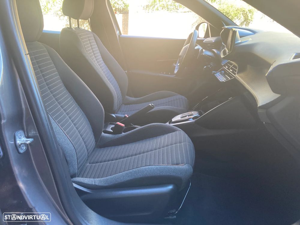 Peugeot 2008 1.5 BlueHDi Active Pack EAT8 - 34