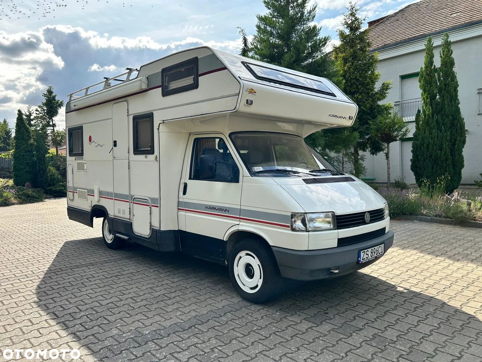 Volkswagen Transporter - 1