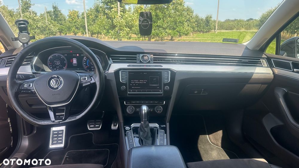 Volkswagen Passat 2.0 TDI BMT Highline DSG - 17