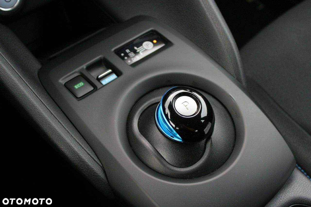 Nissan Leaf - 14