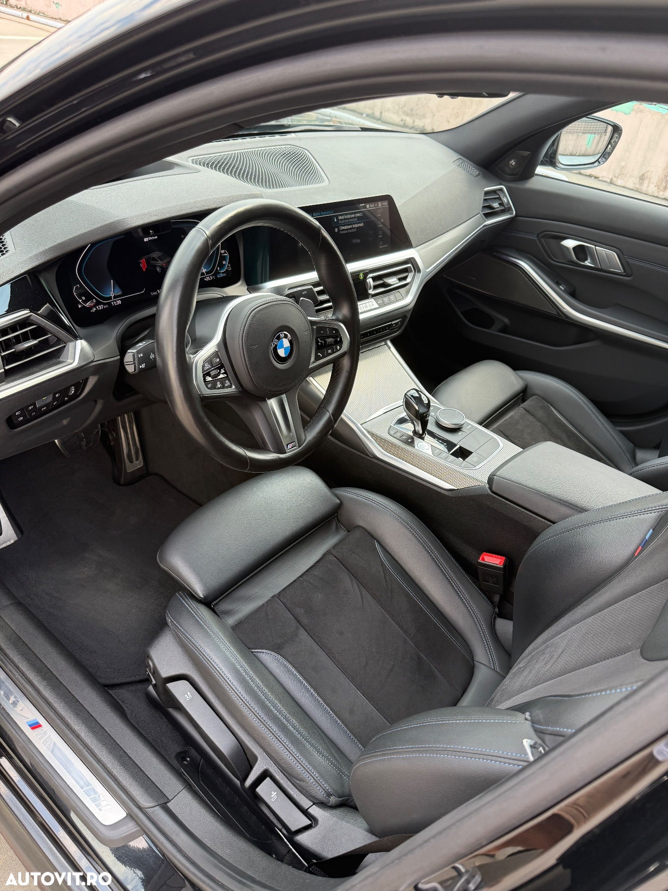 BMW Seria 3 330e xDrive Aut. M Sport - 11