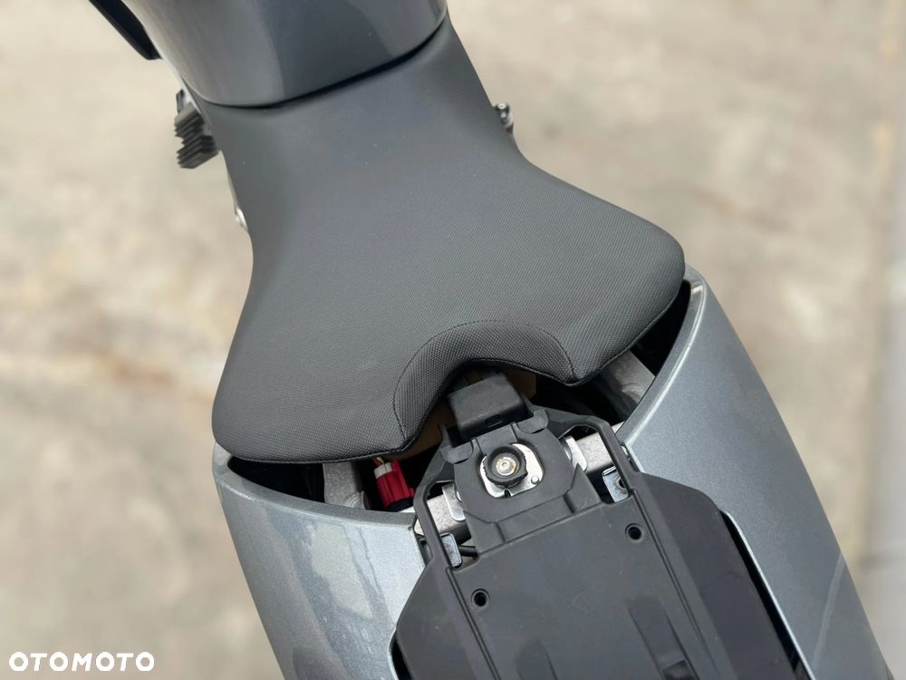 Aprilia Tuono - 9