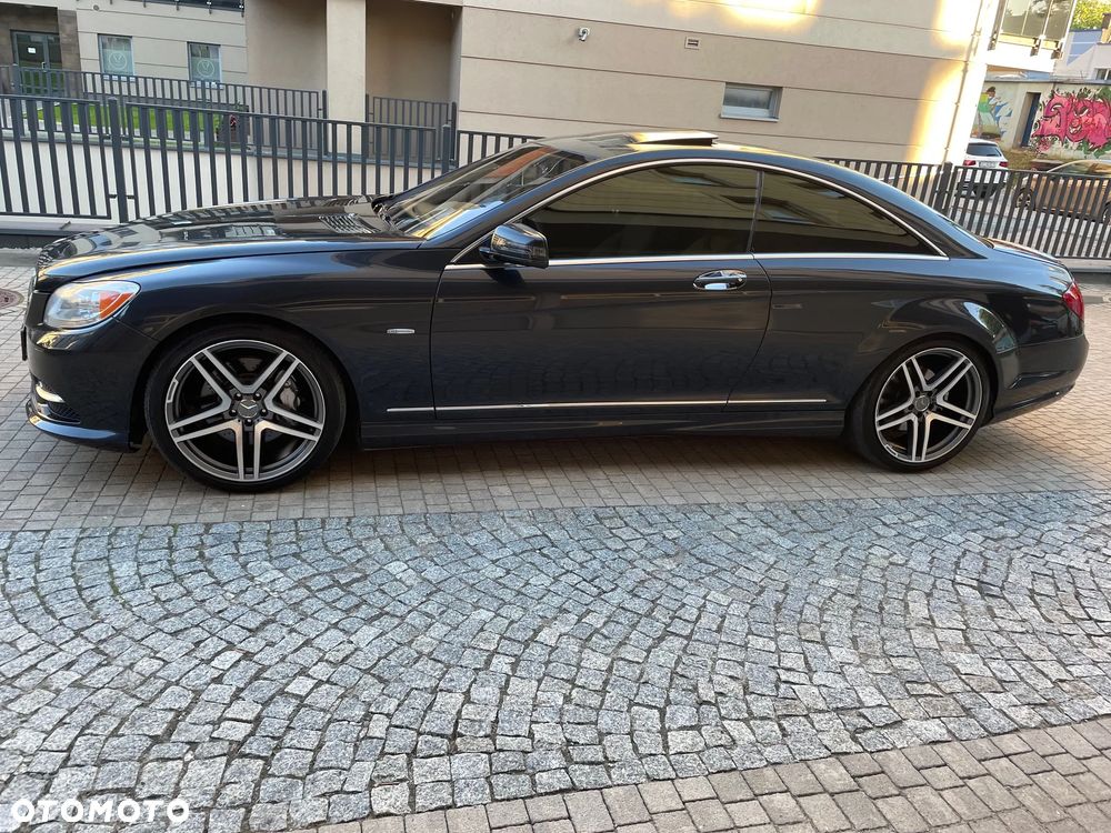 Mercedes-Benz CL 500 4-Matic BlueEff - 12