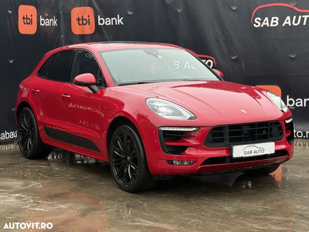 Porsche Macan - 3