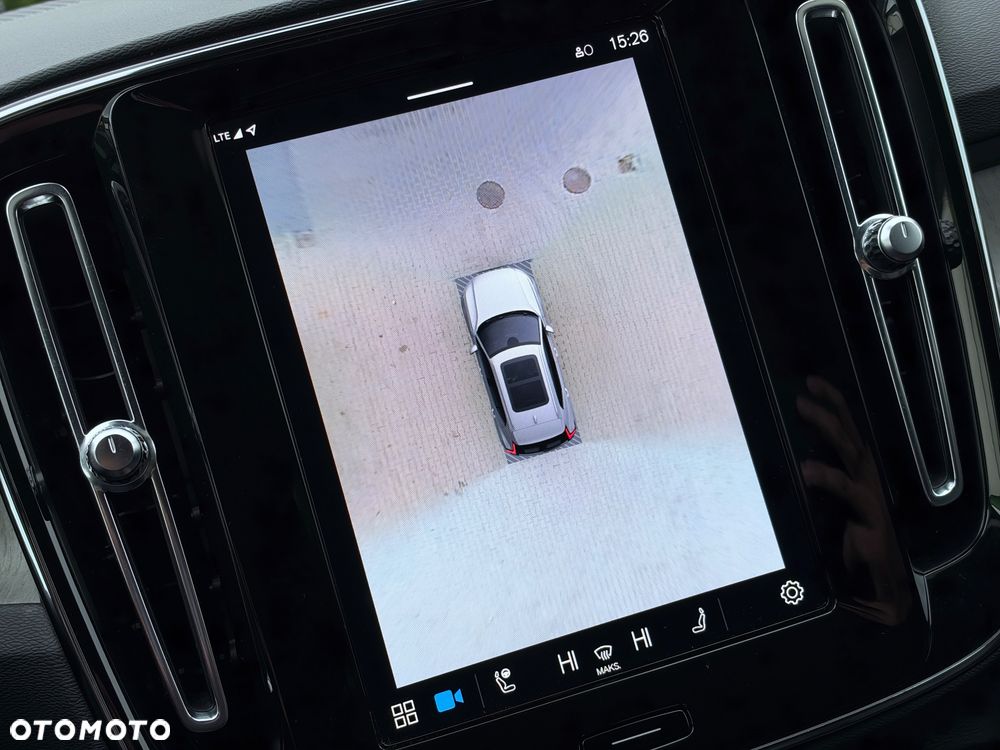 Volvo XC 40 - 30