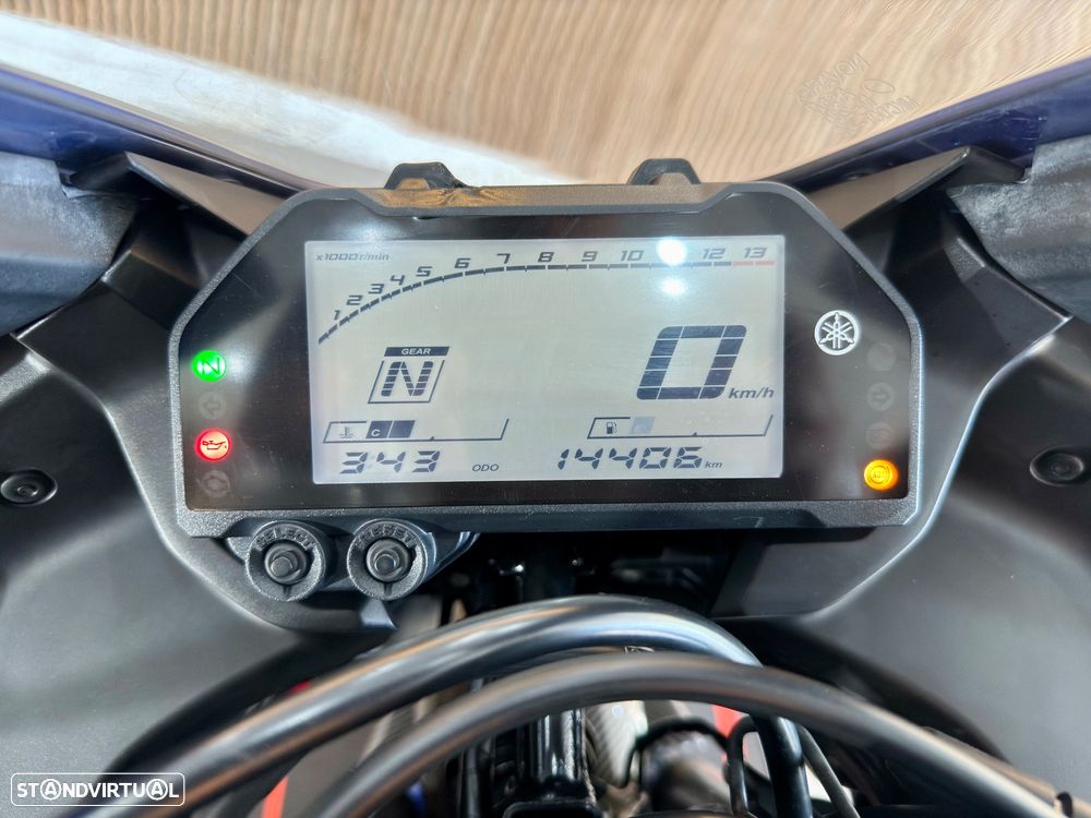 Yamaha YZF R3 - 2
