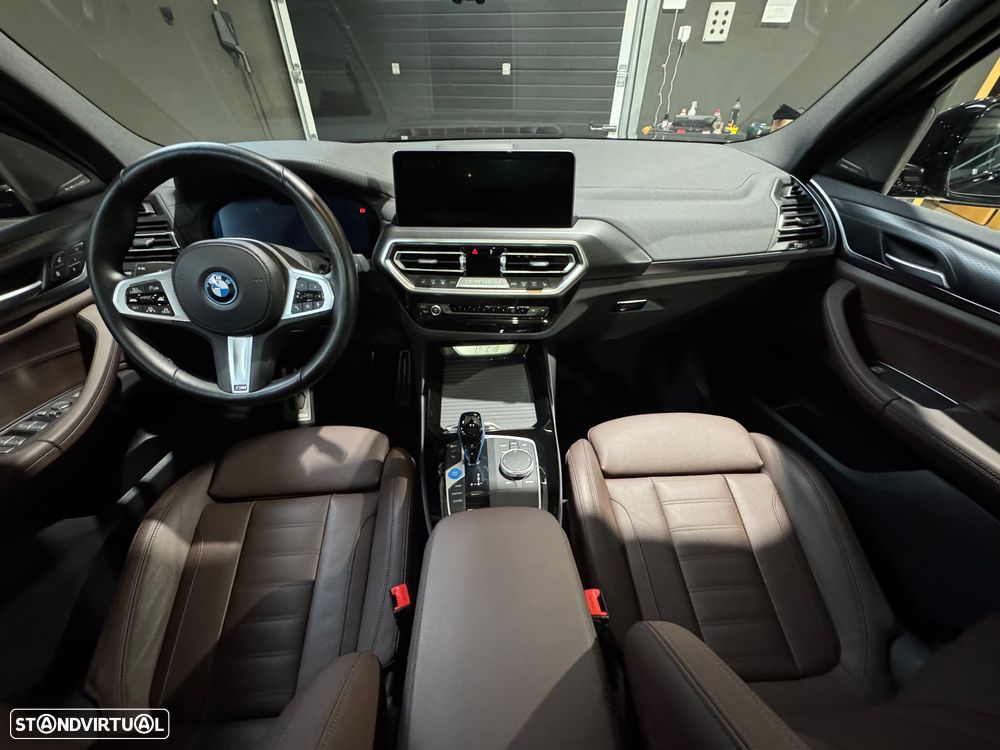 BMW iX3 M Sport Impressive - 22