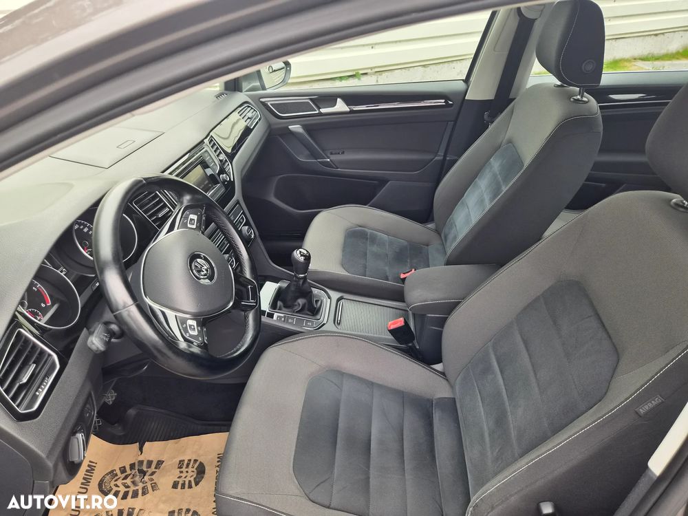 Volkswagen Golf 1.6 TDI BMT Highline - 18