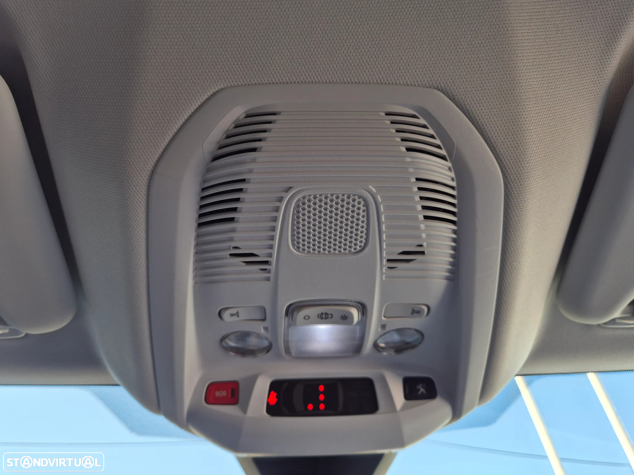 Peugeot 3008 1.6 Hybrid Allure Pack e-EAT8 - 34