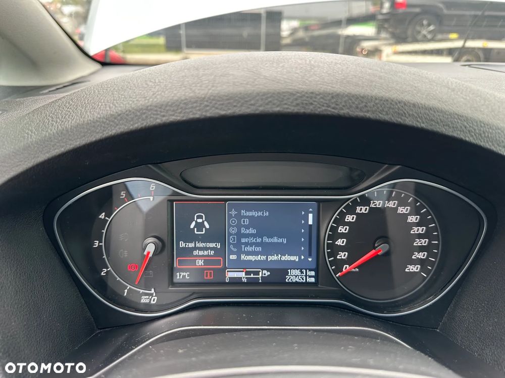 Ford S-Max - 13