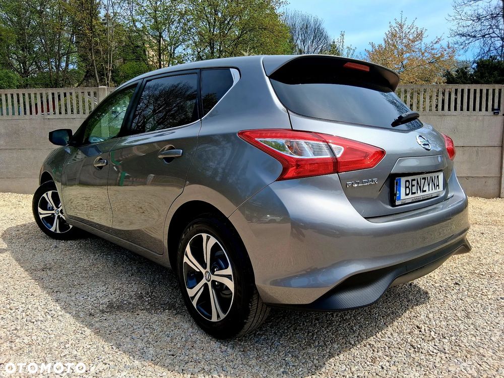 Nissan Pulsar - 2